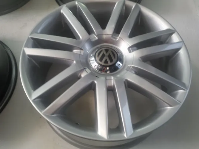 Rodas aro 17 Esportiva prata multi furos jogo