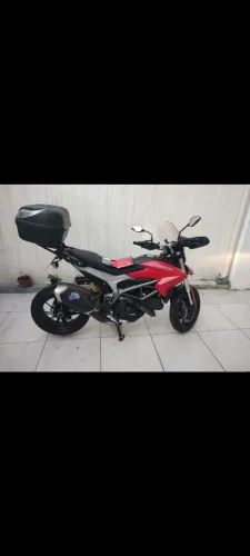 Ducati hypermotard 821 2015