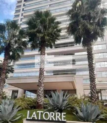 Ed. La Torre - Apartamento à venda com 4 suítes - Bela Suiça, Londrina/PR