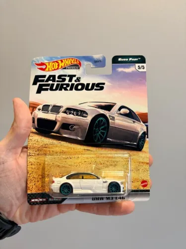 Hot Wheels Premium - BMW M3 E4 - Lacrado - Escala 1:64