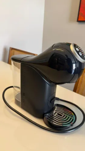 Cafeteira Dolce Gusto Genio S Plus Preta 220v