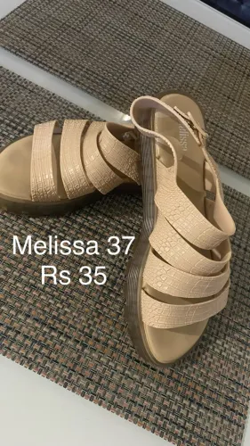 Sapatos tamanho 37 preços nas fotos entrega no metrô antero de quintal zona sul