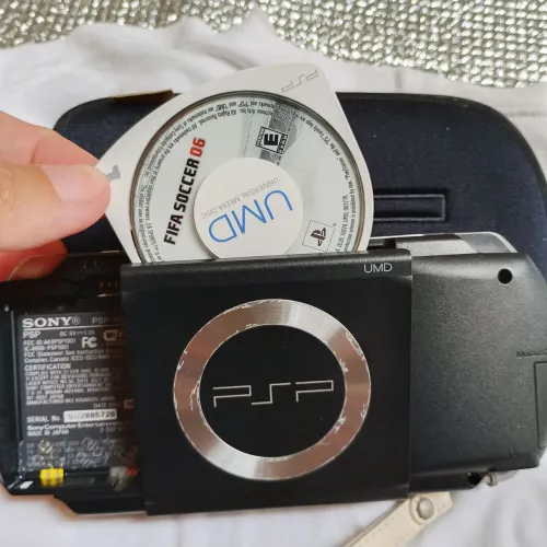 Vendo ou troco PSP .sem bateria e sem carregador 