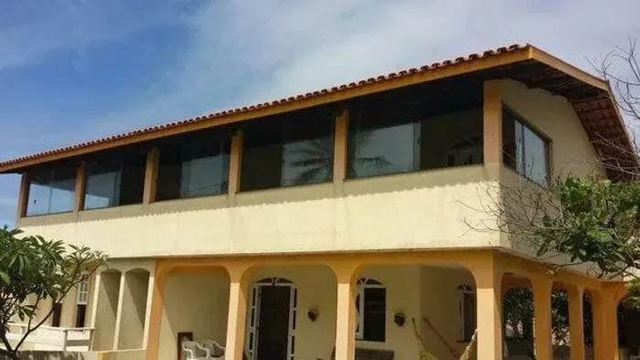 OPORTUNIDADE ÚNICA Casa Triplex 6/4 Vista Mar com Piscina e Terreno de 720m² em Ipitanga