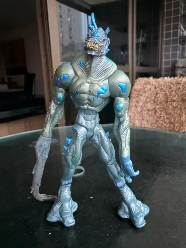 Boneco elementor agua (vilão max steel)