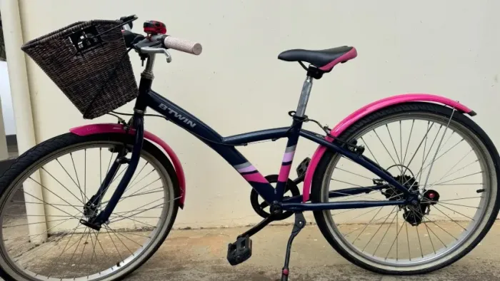 Bike Feminina Aro 26 - muito nova