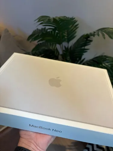 MacBook Neo 13" (Chip A18 Pro) Prata ? NOVO / LACRADO