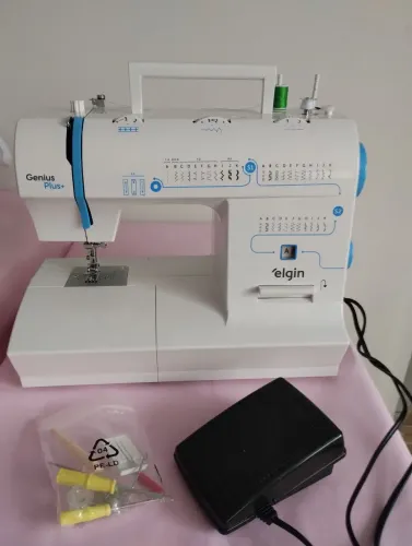 Máquina de Costura Elgin 31 Pontos 