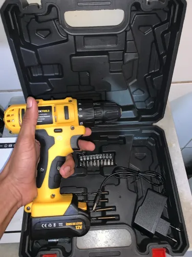 Parafusadeira e furadeira
