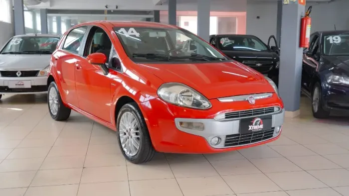 Fiat Punto Essence 1.6 Flex 16V 5P 2014