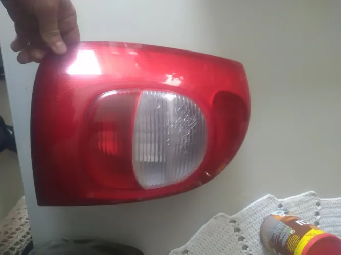 Vendo lanterna traseira citroen xsara picasso 