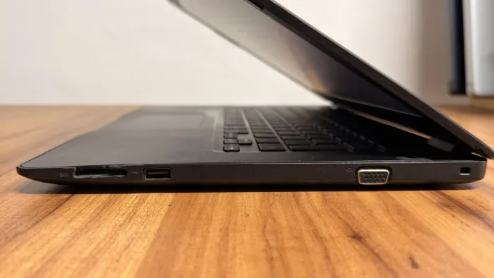 NOTEBOOK DELL CORE i5 8aG 8GB de MEM SSD 240GB