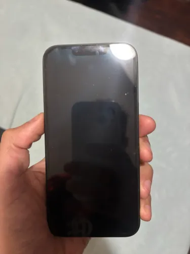 iPhone 16e