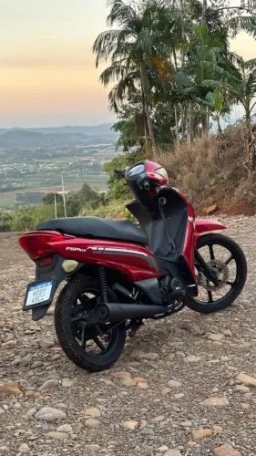 Vendo ou negócio por moto Honda 150,160,190