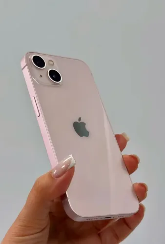 iPhone 13 Rose