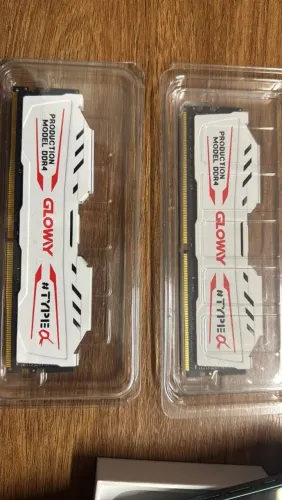2x pente de memória ram dd4 8gb