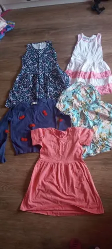 Lote de roupa infantil