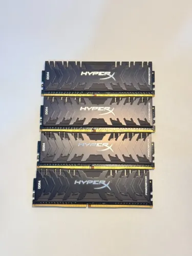 Memória Ram Kingston HyperX Predator DDR4 32GB 3333Mhz (4x8GB) CL16 UR0421 HX433C16PB3K4/3