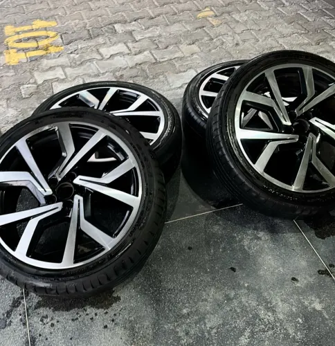 Rodas Originais VW Polo GTS Aro 18 + Pneus Goodyear 205/45 R18