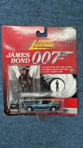GondenEye BMW Z3 007 Johnny Lightning