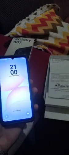 Troco celular travando só pra retirada de peças troco em prata aceito troca Samsung a07 nv
