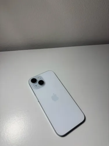 IPHONE 15 TOP