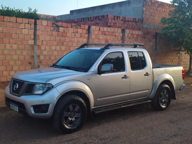 Nissan Frontier SV Attack CD 4X2 2.5 TB Diesel 2015