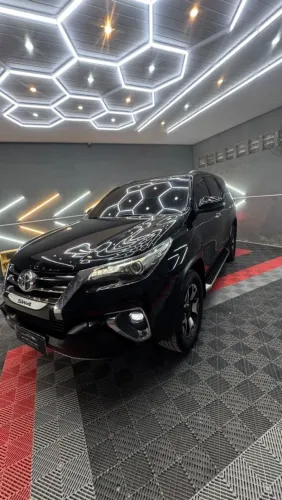 Toyota Hilux SW4 SRX Diamo. 4X4 2.8 TB DIE AUT 2020