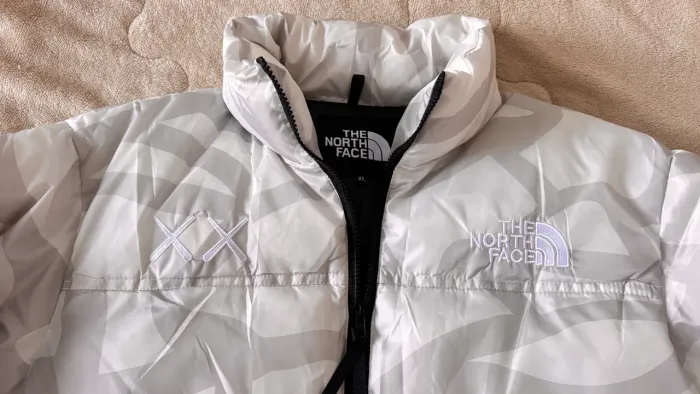 Jaqueta the north face XX kaws tam GG