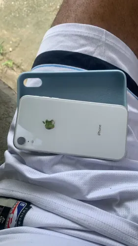 iPhone XR 128 GB branco