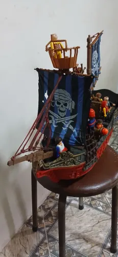 Navio pirata ? ? ? 