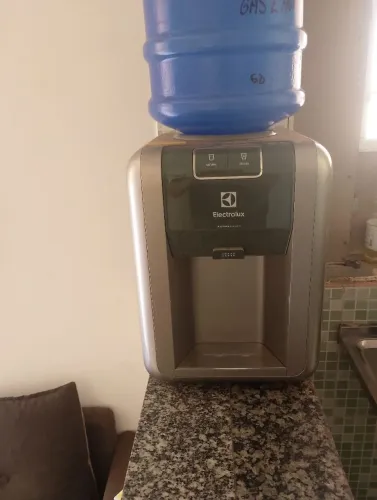 Bebedouro Garrafão de água Electrolux acqua fresh natural fria e gelada