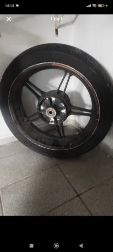 Vende-se pneu da cb300