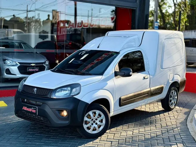 Peugeot Partner Van 1.6 Flex 16V 5P 2023