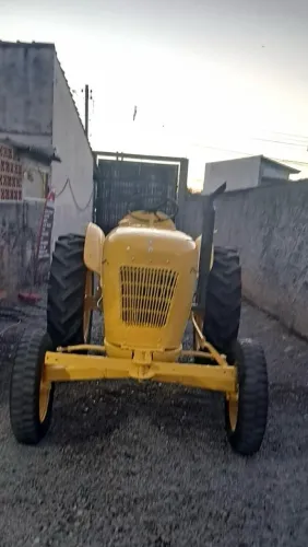 TRATOR FENDT FARMER F41.