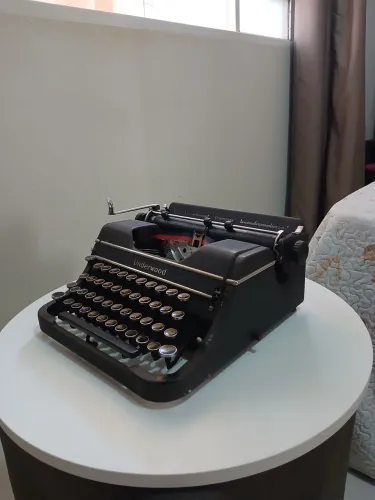 Máquina de escrever antiga