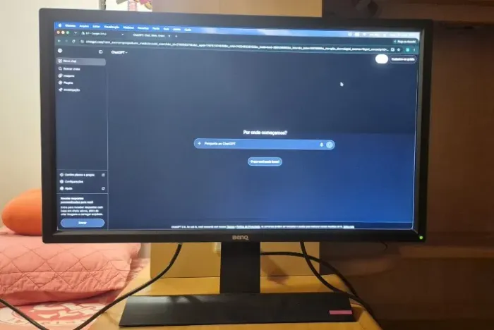 Monitor BenQ RL2755HM 27 polegadas - 60Hz - Painel TN - 2 HDMIs - 1 DVI - 1 VGA