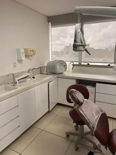 vendo consultório e sala de dentista mobiliado no delta center