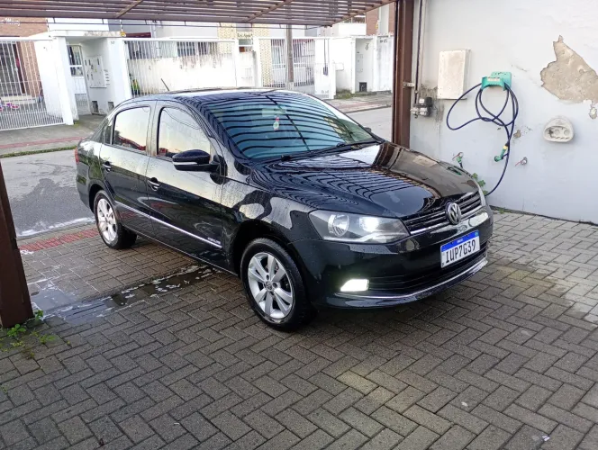 Volkswagen Voyage Comf/highli. 1.6 MI T.flex 8V 4P 2014