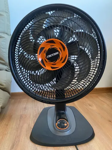 ventilador de mesa Mallory Neo Air 15 Total Control de 40 cm na cor preta