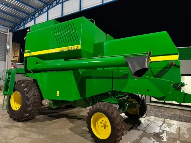 Colheitadeira John Deere 1175 Hydro