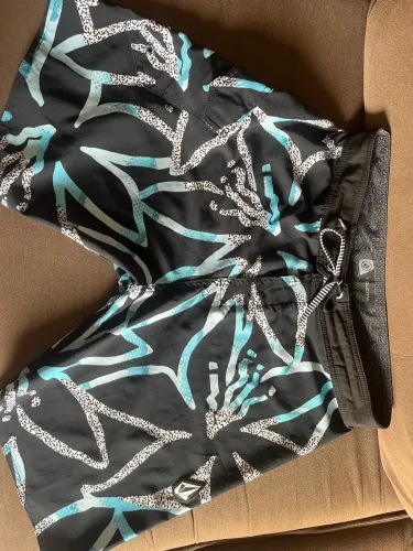 Bermuda Volcom