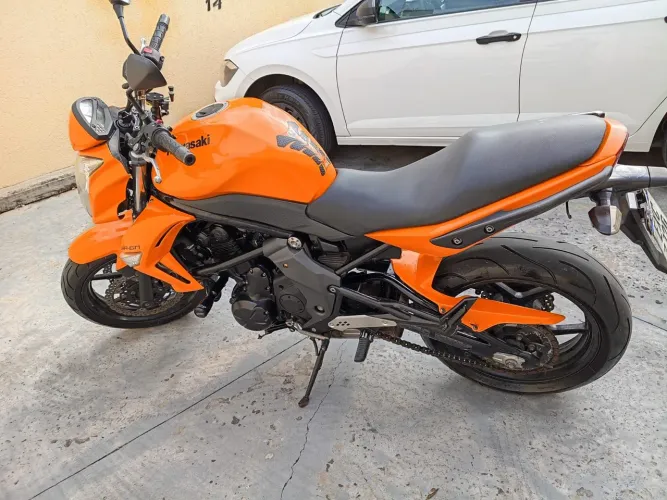 KAWASAKI ER6N