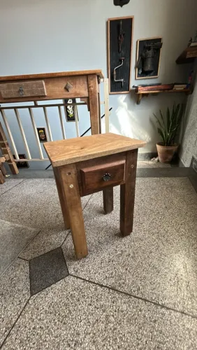 Mesa de cabeceira