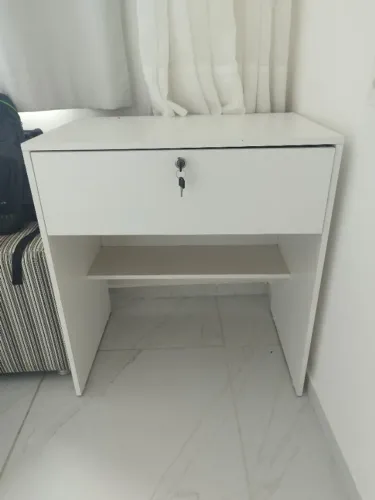 Mesa de estudo 0,70x0,45 cm