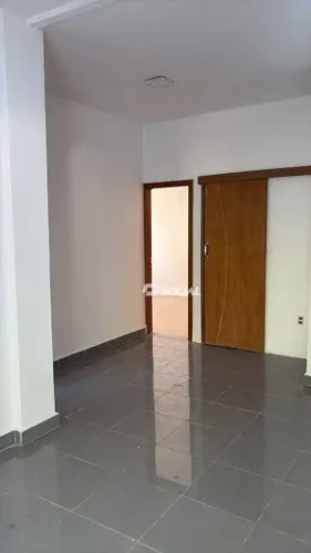 imóvel bem localizado bairro s. João Bosco, frente para praça.