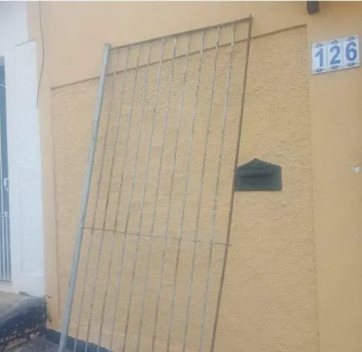 Portão de ferro