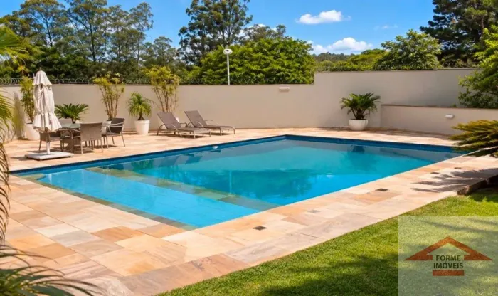 Casa com 3 dormitórios ( suítes ) para alugar no Condomínio Jardim Novo Mundo, 475 m² por