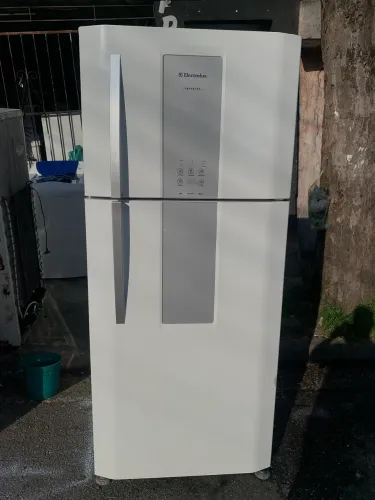 Geladeira Electrolux Infinity - Frost Free