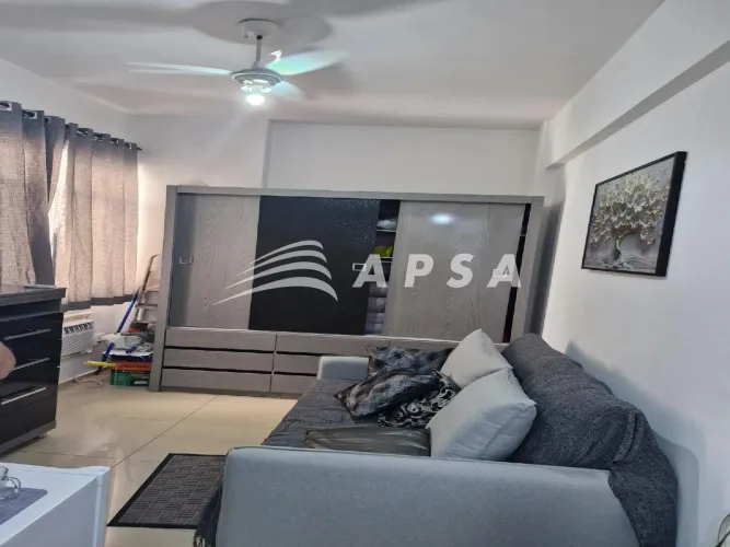 MORE NO CORAÇÃO DO CENTRO DO RIO EM UM EXCELENTE LOFT LOCALIZADO NA TRADICIONAL RUA DO REZ